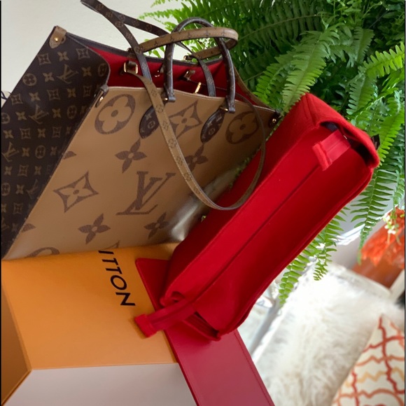 💕 LV Onthego GM w/ mono - Picture 11 of 17